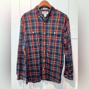 Duluth Trading Co. Men’s Untucked Button Down Shirt, Size M